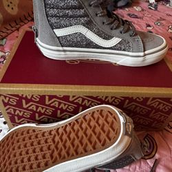 GIRLS VANS