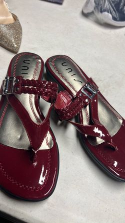 Unisa Red Patent Leather Thong Sandals