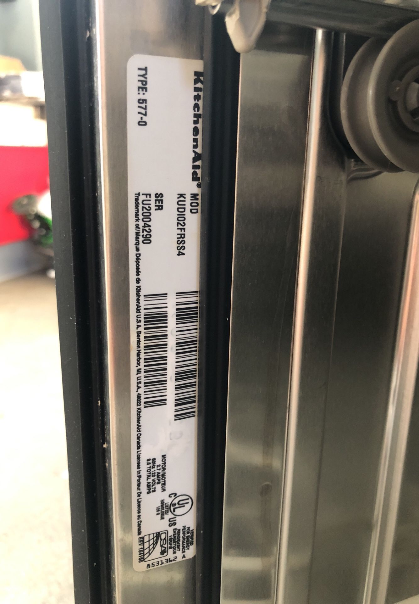 Kitchen aid dishwasher model kud102frss4 / type 5770 for Sale in