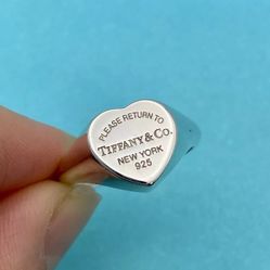 Tiffany Heart Signet Ring in Silver 925