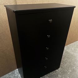 Five Drawers Dresser 