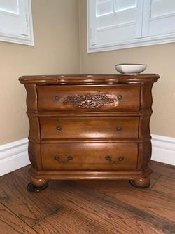 End Table- 3 Drawer