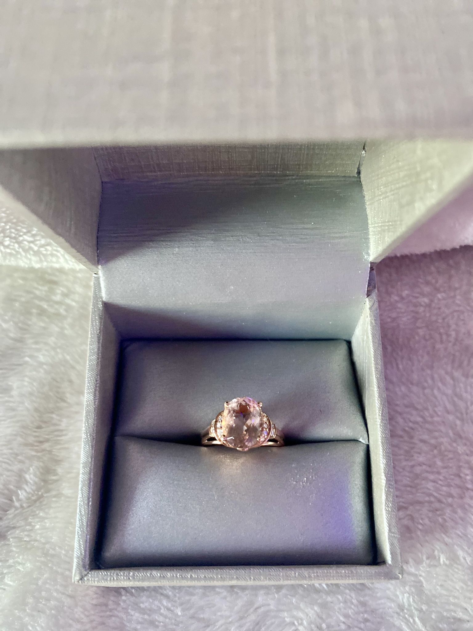 Oval Morganite and 1/10 CT T.W Diamond Ring in 10K Rose Gold - Size 6.5 - NEW!