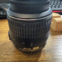 Nikon 18-55mm Lense