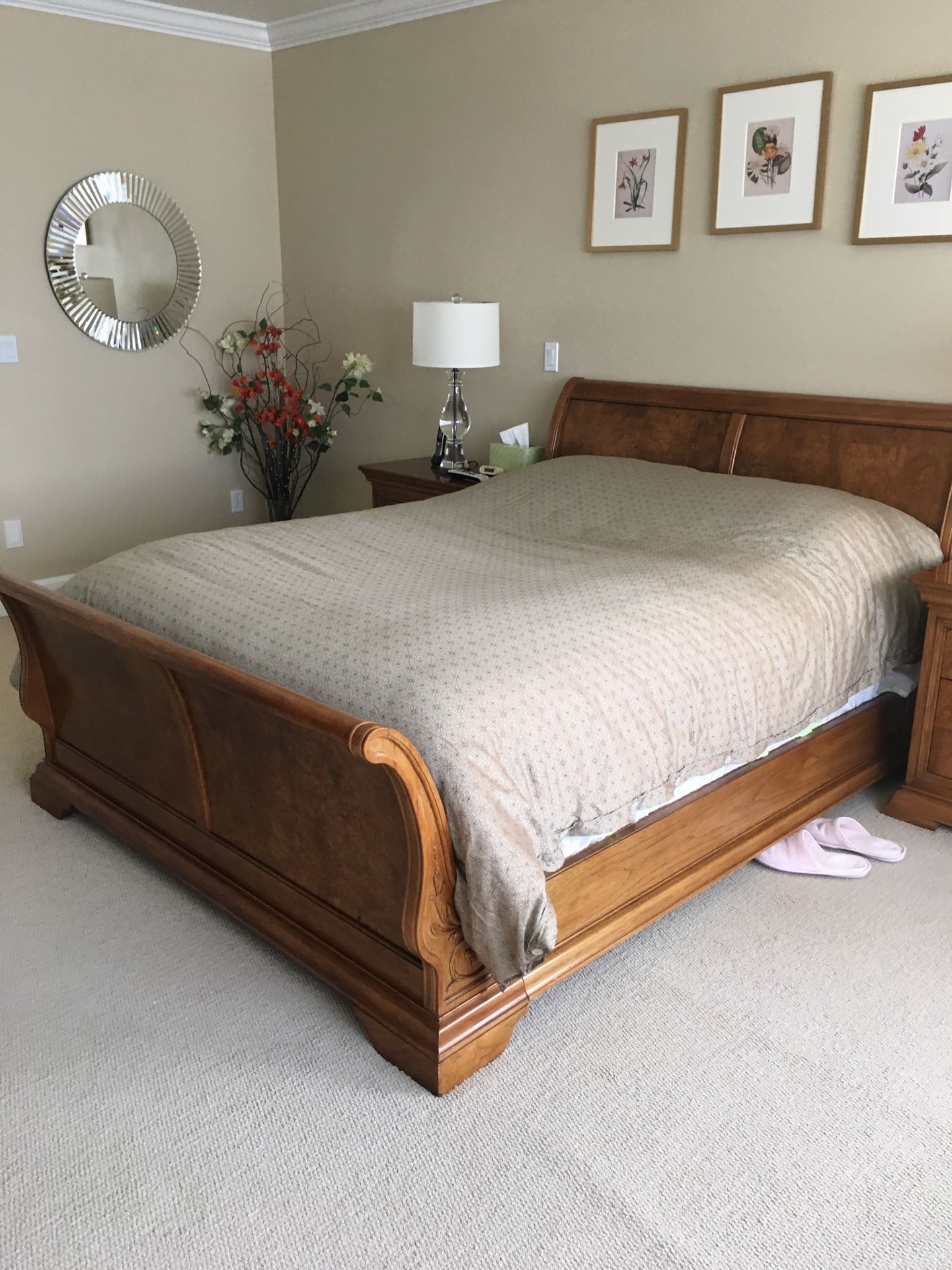 5 Piece Queen Bedroom Set - Selden Burled Wood