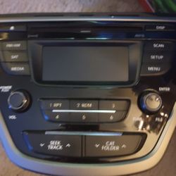 Stock Stereo For Hyundai Elantra