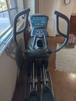 Octane Fitness elliptical 37e