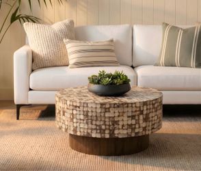 Round Coconut Shell Pedestal Coffee Table 32" (NEW)