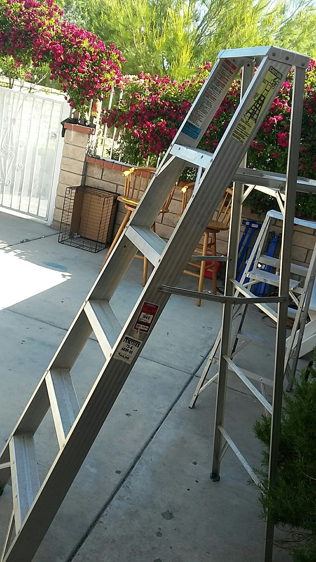 6 ft,,aluminum ladder..great shape