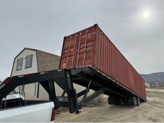 Hand pick your containers today local container yard In Hesperia