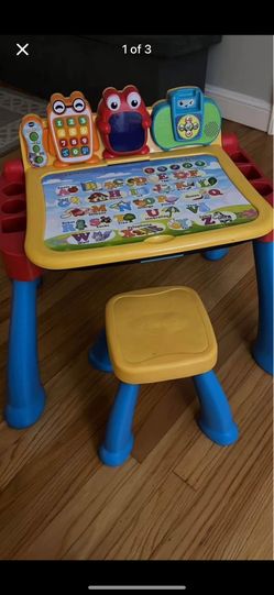 VTech Touch and Learn Activity Desk