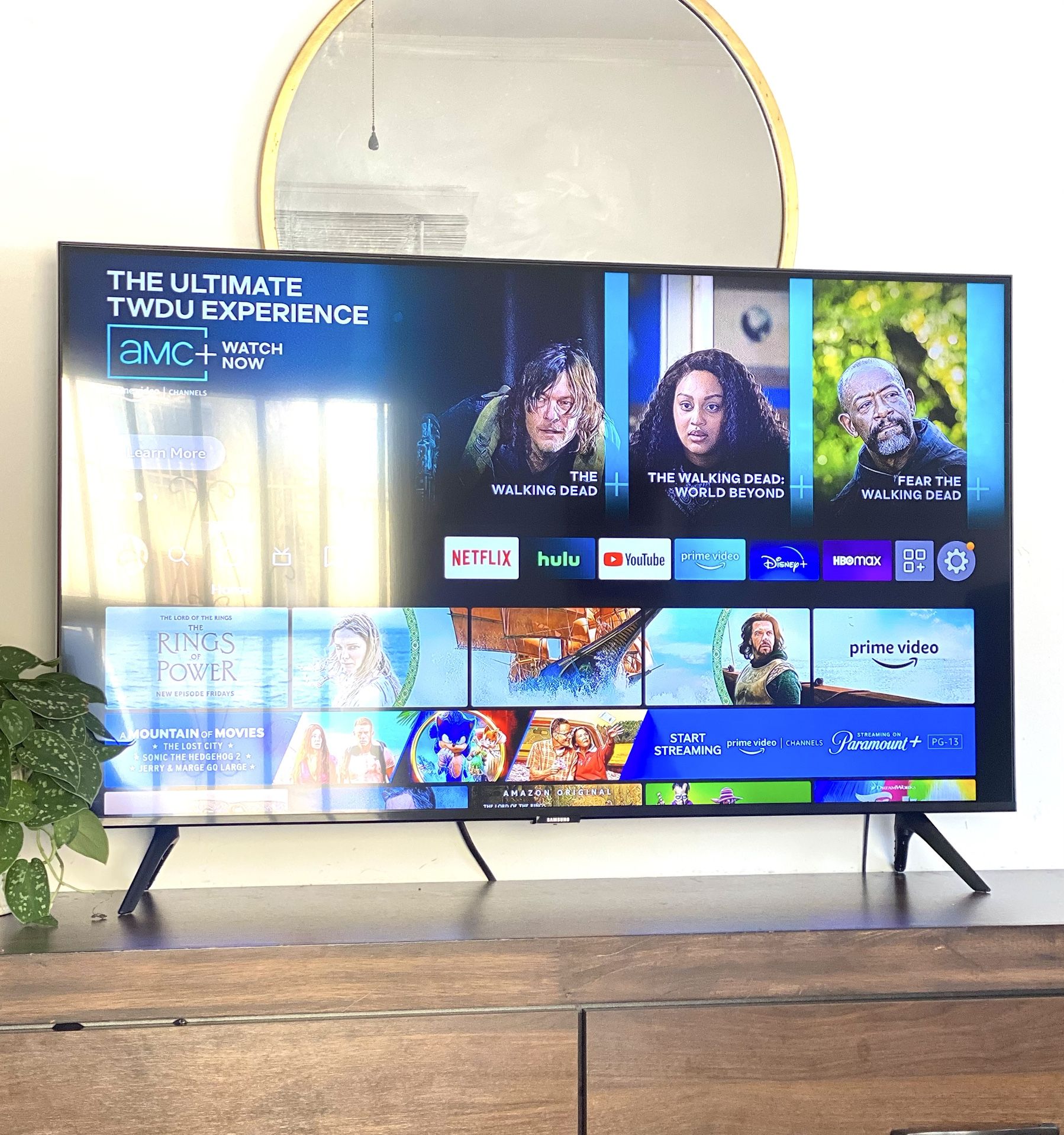 Samsung 55 Inch 4K Smart TV Crystal Ultra HD UHDTV 2160p 55” TU8000