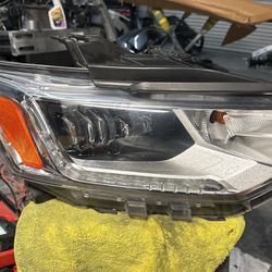 2020 2021 Chevy Traverse RH Headlights 
