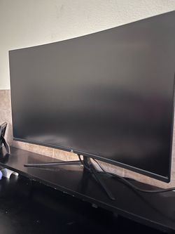27” Z-Edge Curved Gaming Monitor 240Hz - Smooth & Great Conditon