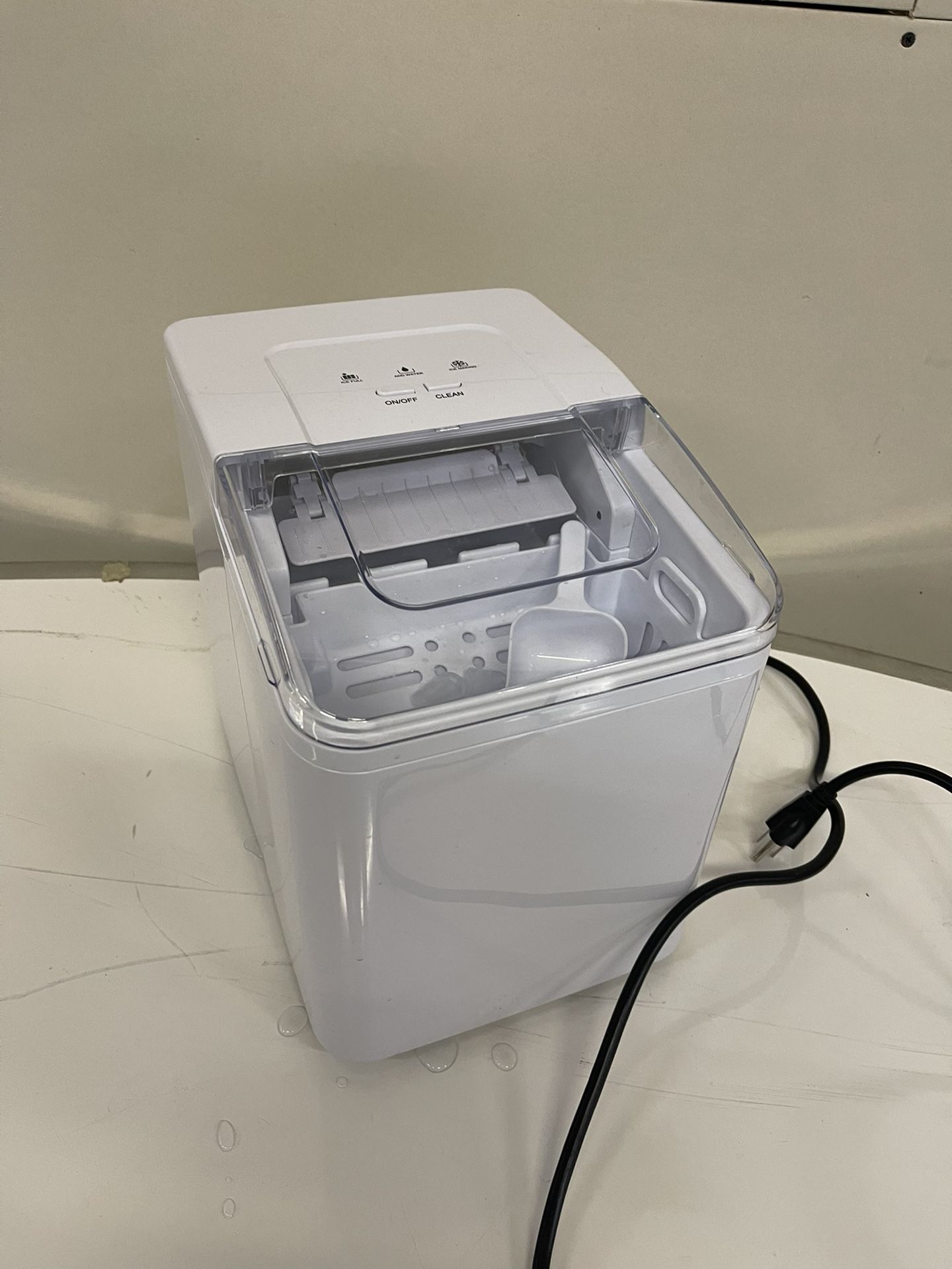 Ice Maker For Sale $100