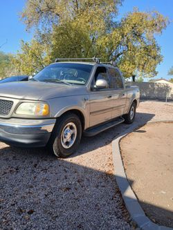 Ford F-150 SuperCrew Pickup Truck