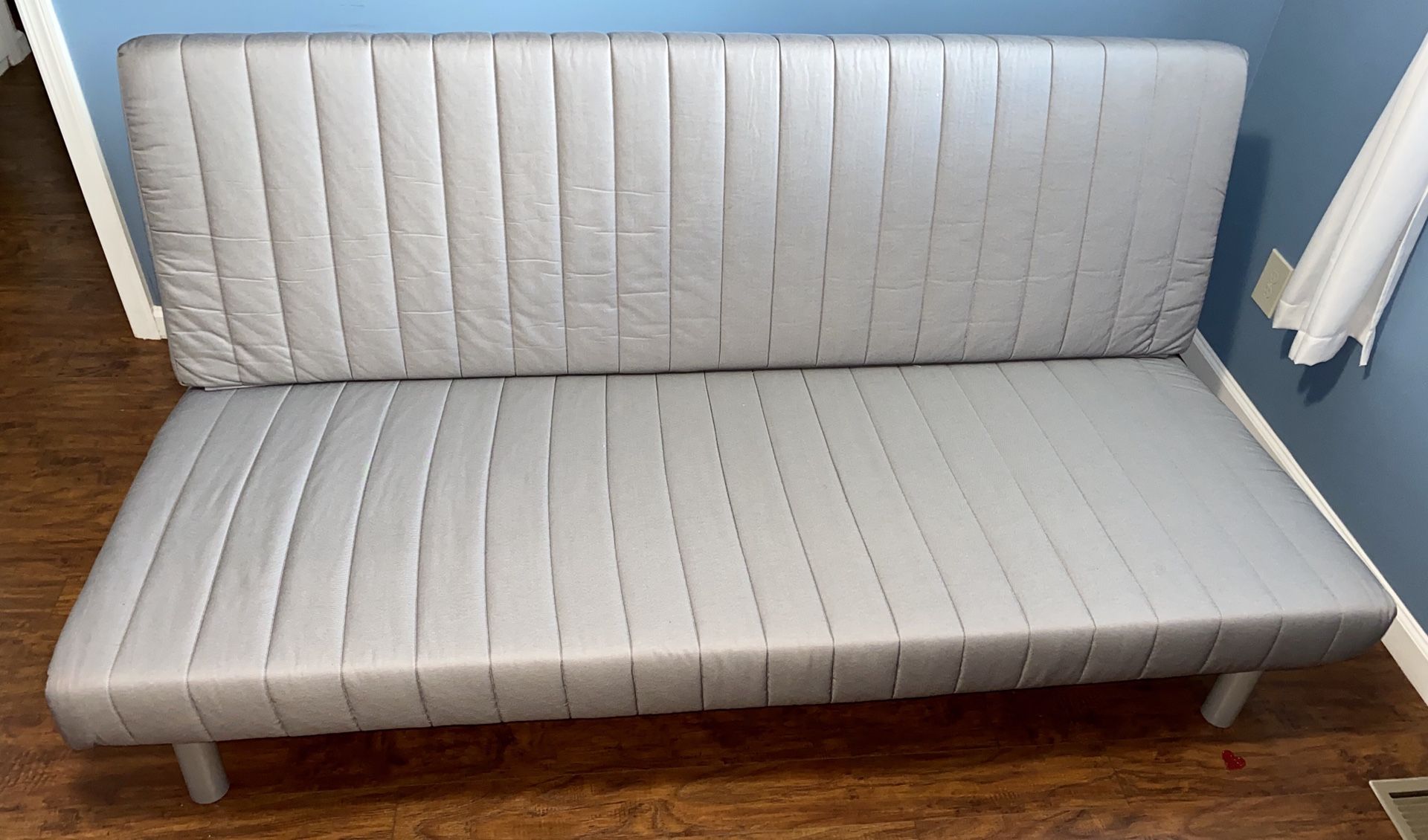 Sleeping couch - Futon