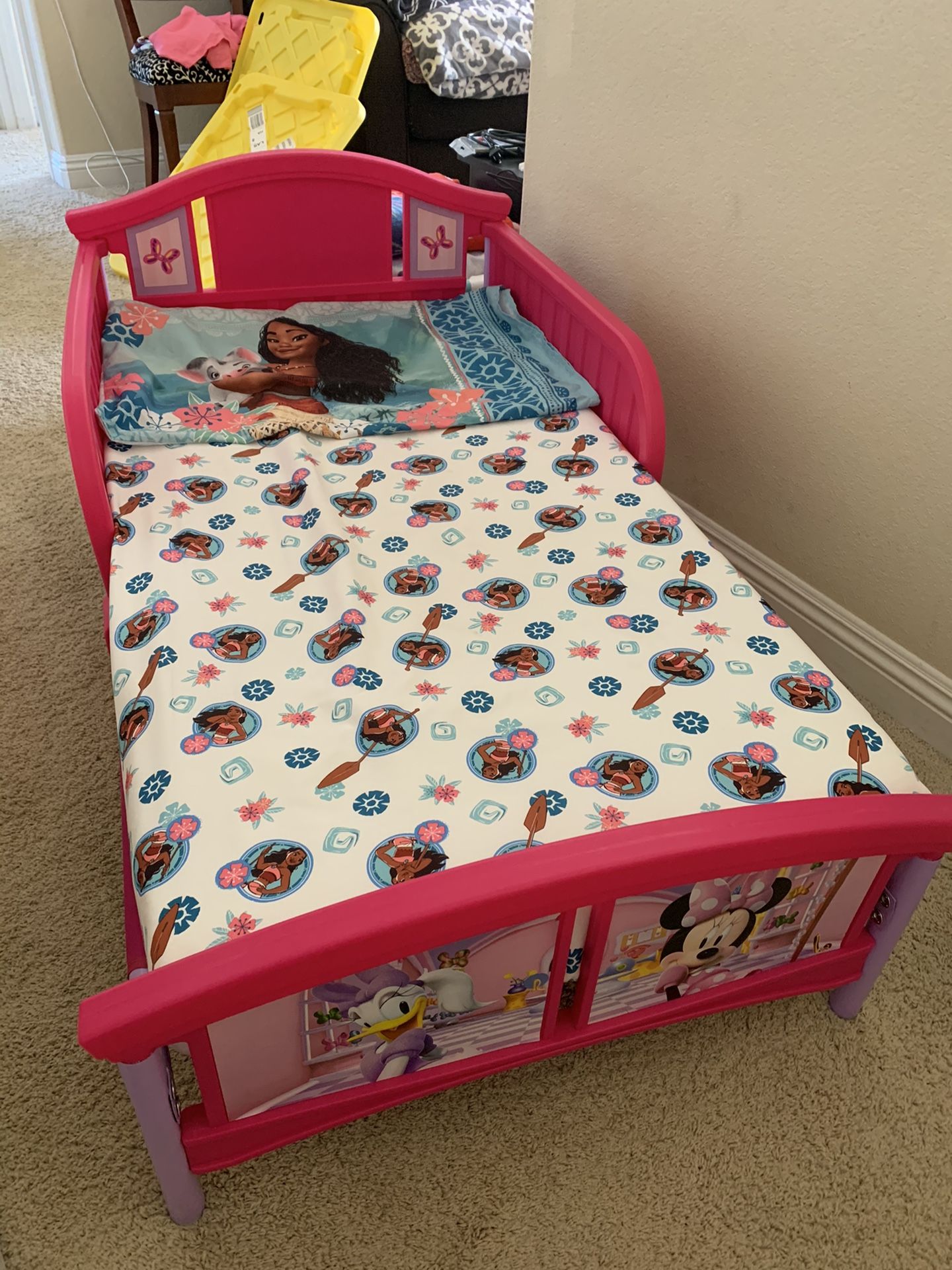 Minnie Mouse Toddler bed and mattress