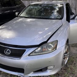 Lexus V 6 Is 250 For Parts Convertible