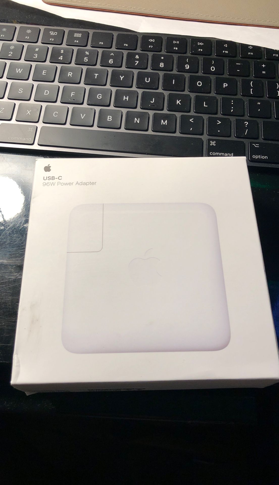 Apple 94W power adapter USB-C