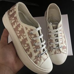 Dior Woman Pink Size 9