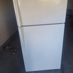 Whirlpool Refrigeratot 18 Cu Ft