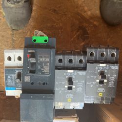 Breakers , Ballast And Bulbs , 400 W. and 175 W Metal H. Siemens And Square D Breakers