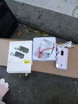 Power Bank Fast Charger 5000mah With Built-in Type C And IPhone Charger 