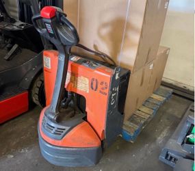 2021 Toyota Pallet Jack Forklift
