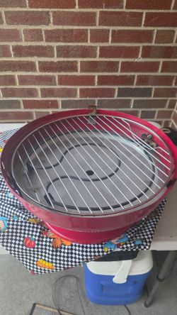Red electric grill