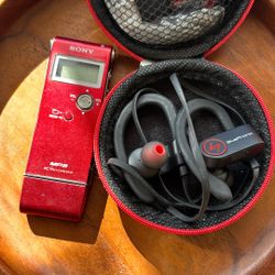 Sony ICD-UX71 Digital MP3 Player Voice IC Recorder And VISSLA Bluephonic Bluetooth Earbuds - Electronics