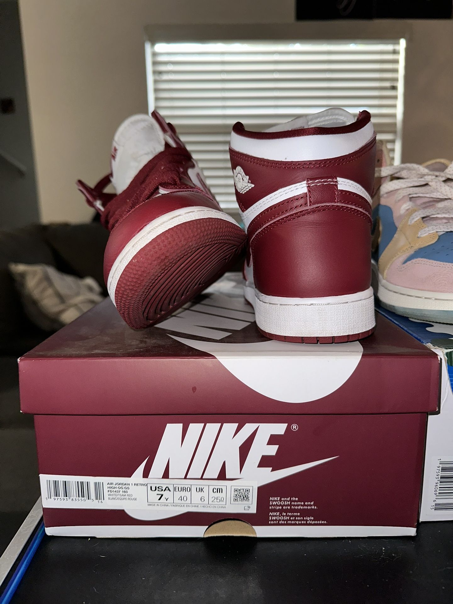 Nike Air Jordan 1 Retro Air High OG Artisanal Team Red