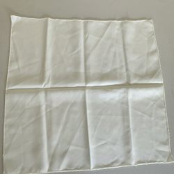 Ivory Table Runners And Napkins
