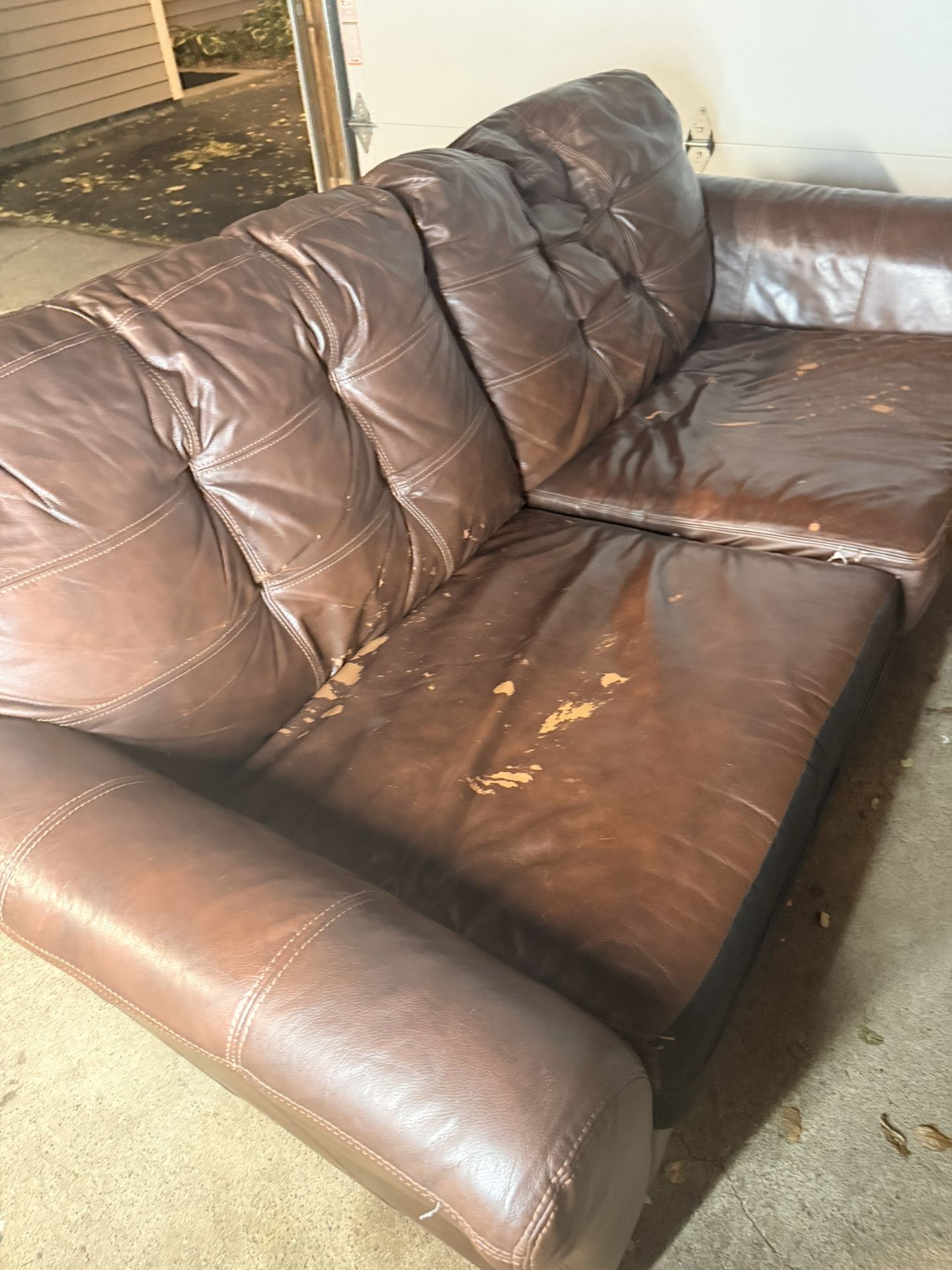 Free Brown Sofa Bed. Gratis sofa cama