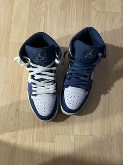 Jordan 1 Mid Mystic Navy Mint Foam (Size 8)