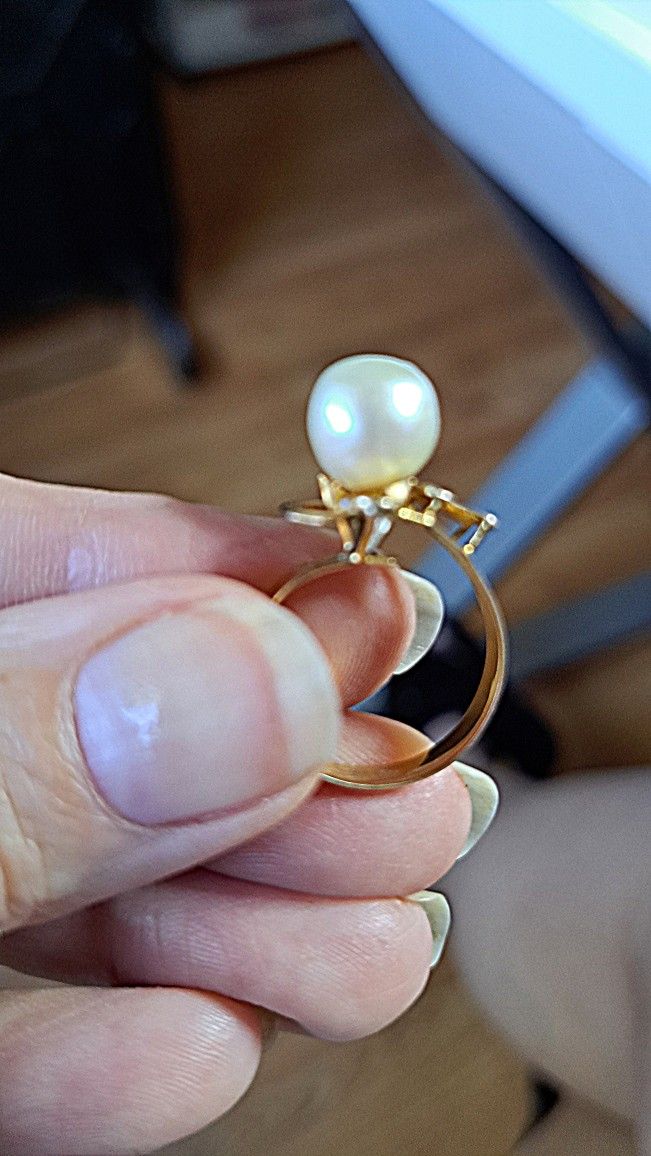 Vintage 12 Karat Gold Pearl Ring