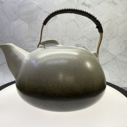 Gorgeous Vintage Heath Ceramics teapot designed by Edith Heath, featuring the "Sea and Sand" glaze from the Coupe Line produced around the 1950s or 19