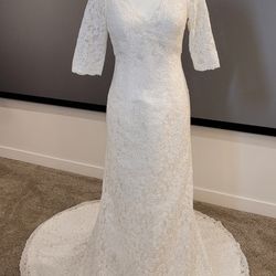 Simple Elegance Sottero And Midgley Wedding Gown Size 12