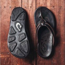 Like new Olukai Mea Ola Leather sandals Mens 13, cost $130, sell
