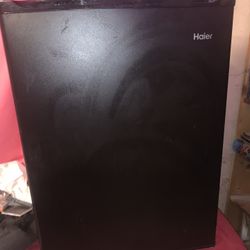 Haier Mini Fridge