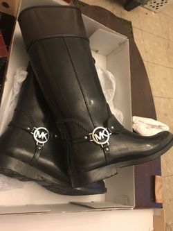 Michael Kors rain boots size 8
