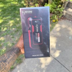 New S ZEVZO ET03 Car Jump Starter 2500A Battery Pack Free Shipping