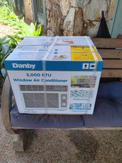 GE,Dandy 5000btu new in box.