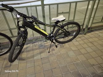 Ebike Color Is Original From The Bike ,still Nee