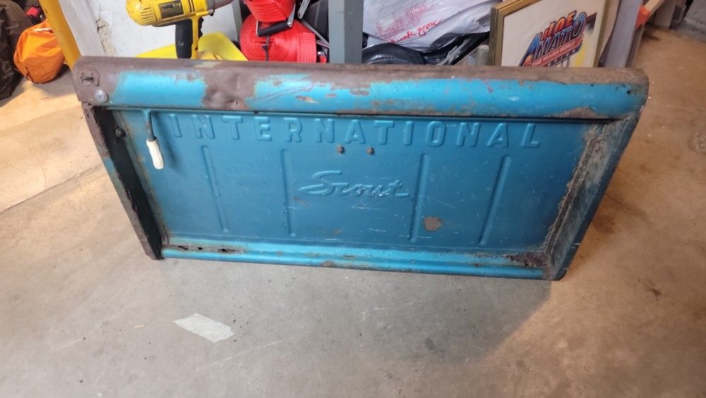 International Scout Tailgate