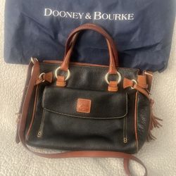 Authentic Dooney & Bourke Purse – Like New