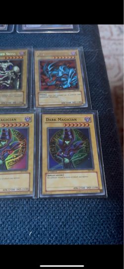 Yu-Gi-Oh! Dark Magician 1st Edition Card near mint condition