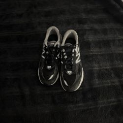 Nice black new balances