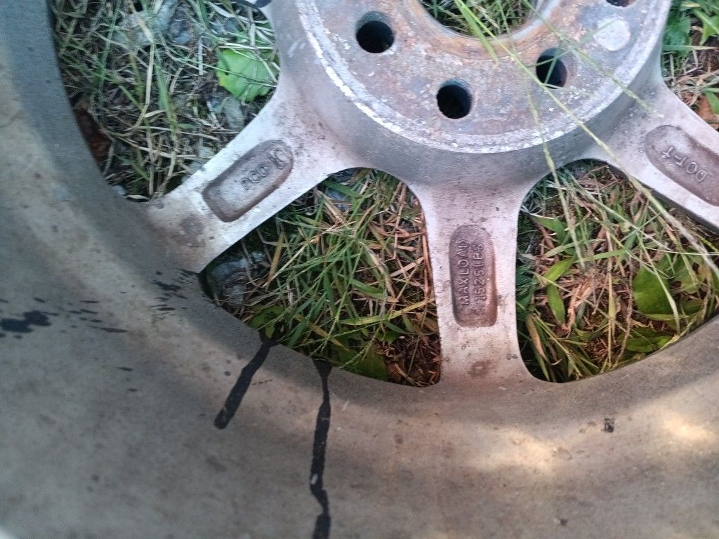8 Lug Rims
