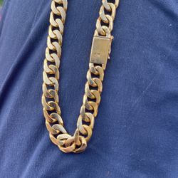 21kt Gold Cuban/Curb Chain